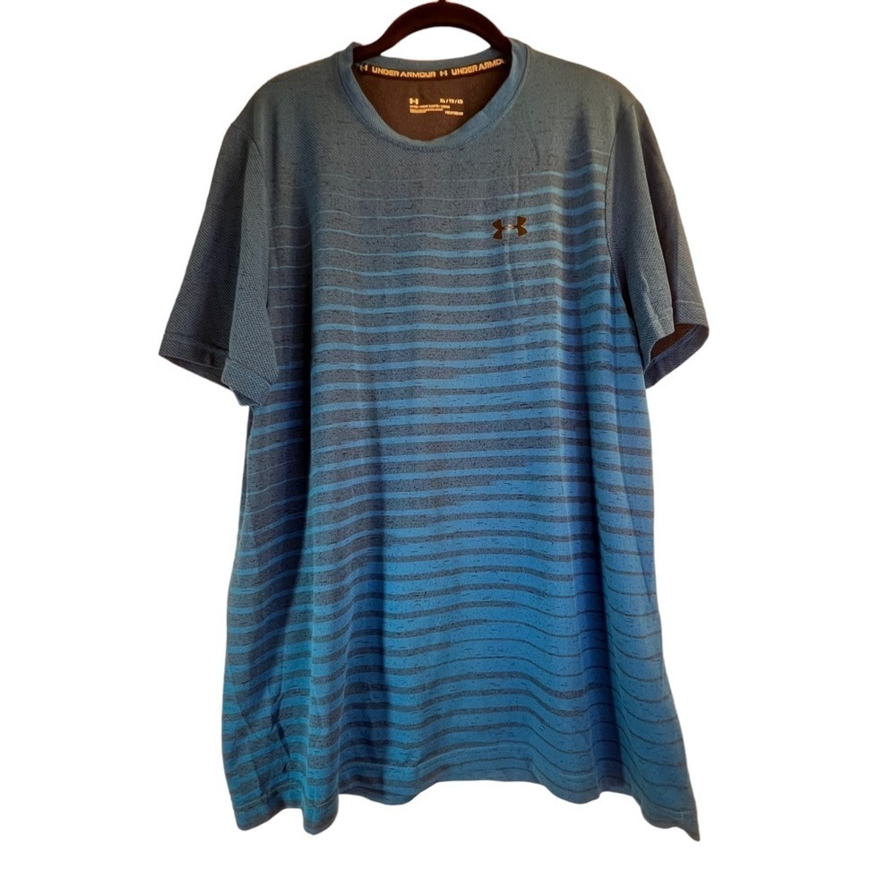Under Armour Men's T-Shirt XL Striped Blue Crew Neck Short Sleeves Lightweight